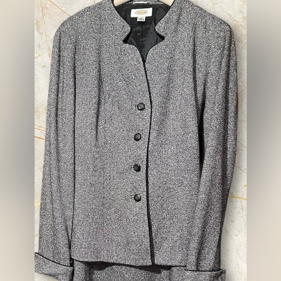 Talbots Classic Tweed Skirt Suit - Picture 3 of 15